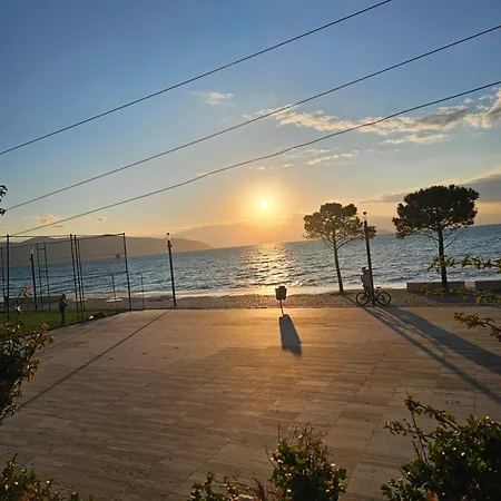 The Grandparent's Apartmán Vlorë